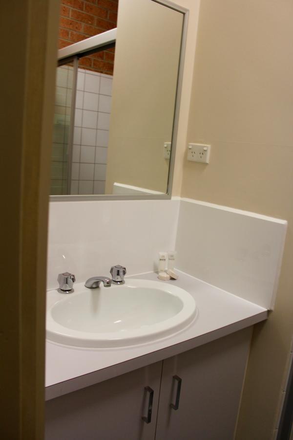 Cranbourne Motor Inn Esterno foto