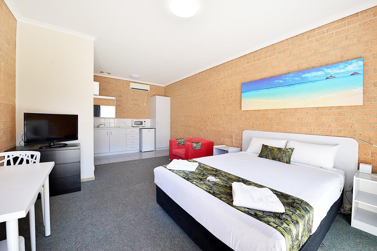 Cranbourne Motor Inn Esterno foto
