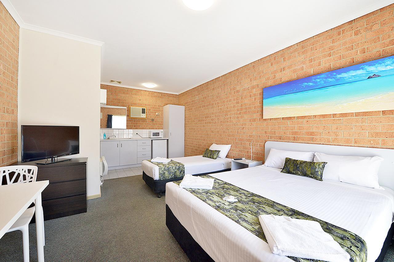 Cranbourne Motor Inn Esterno foto