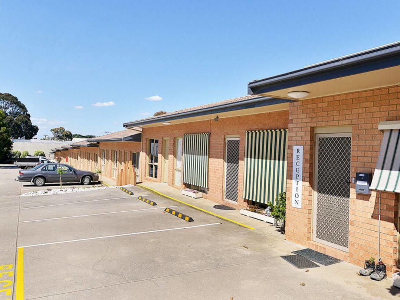 Cranbourne Motor Inn Esterno foto